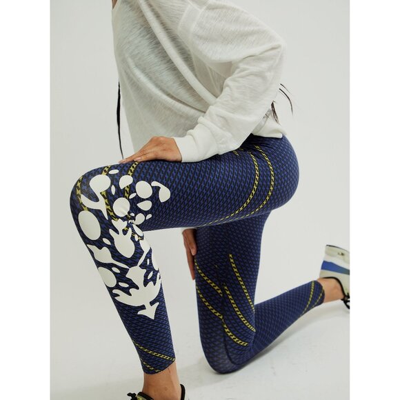 FP MOVEMENT Never Better Logo Leggings / Black Combo - Picture 2 of 9